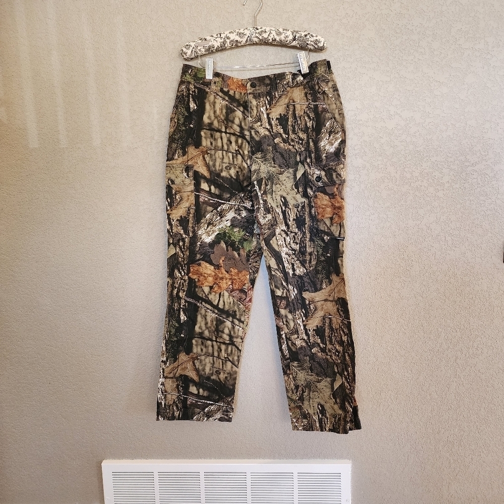 Gander Mountain Camo hunting pants size Large 36-38